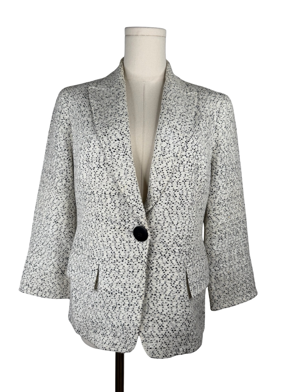 Lafayette 148 New York Cream Navy Tweed Blazer Size 4